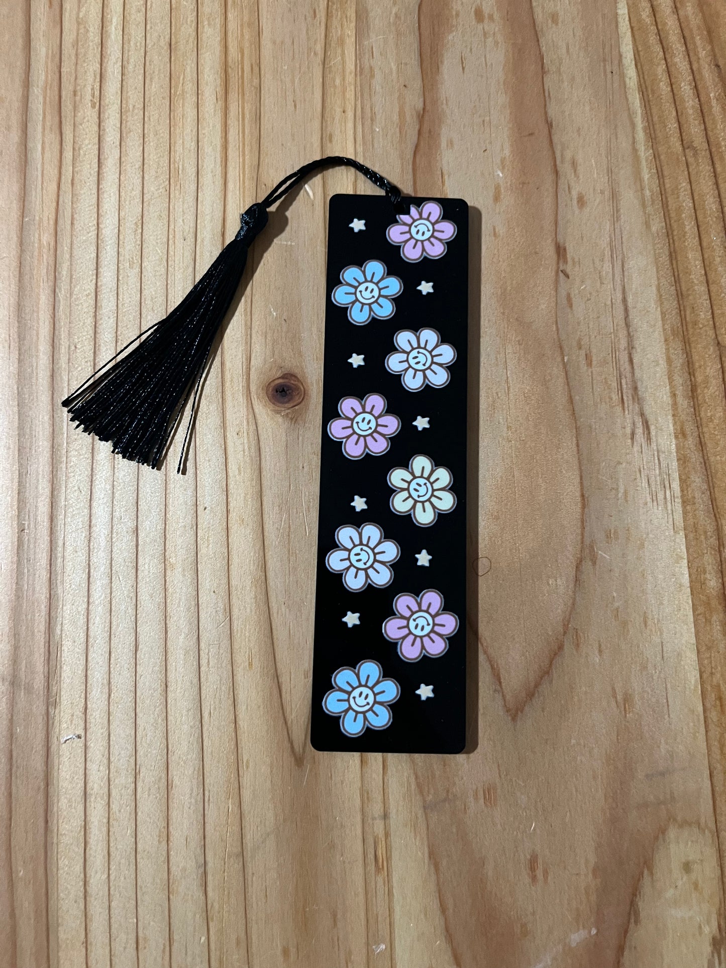 Black Smiling Daisy Acrylic Bookmark